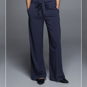 Lululemon Noir Pant (First Release)